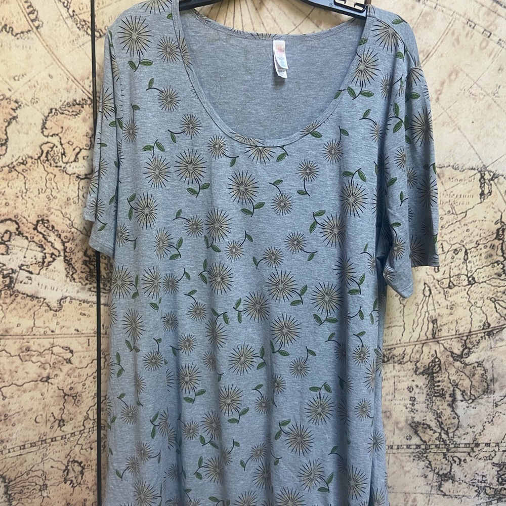 LuLaRoe PerfectT Dandelion Gray Women's Top 3XL